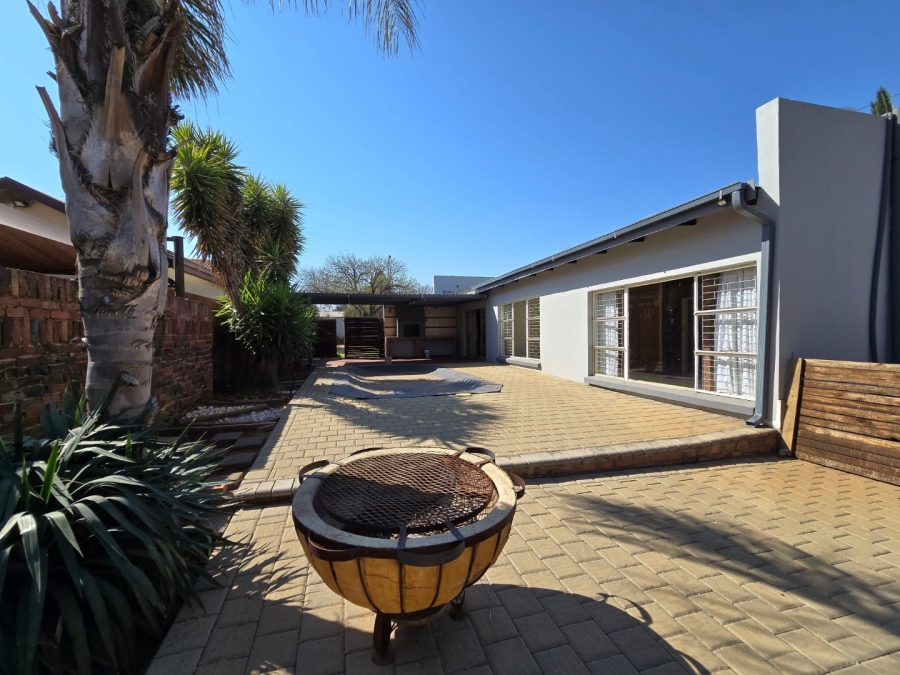 5 Bedroom Property for Sale in Universitas Free State